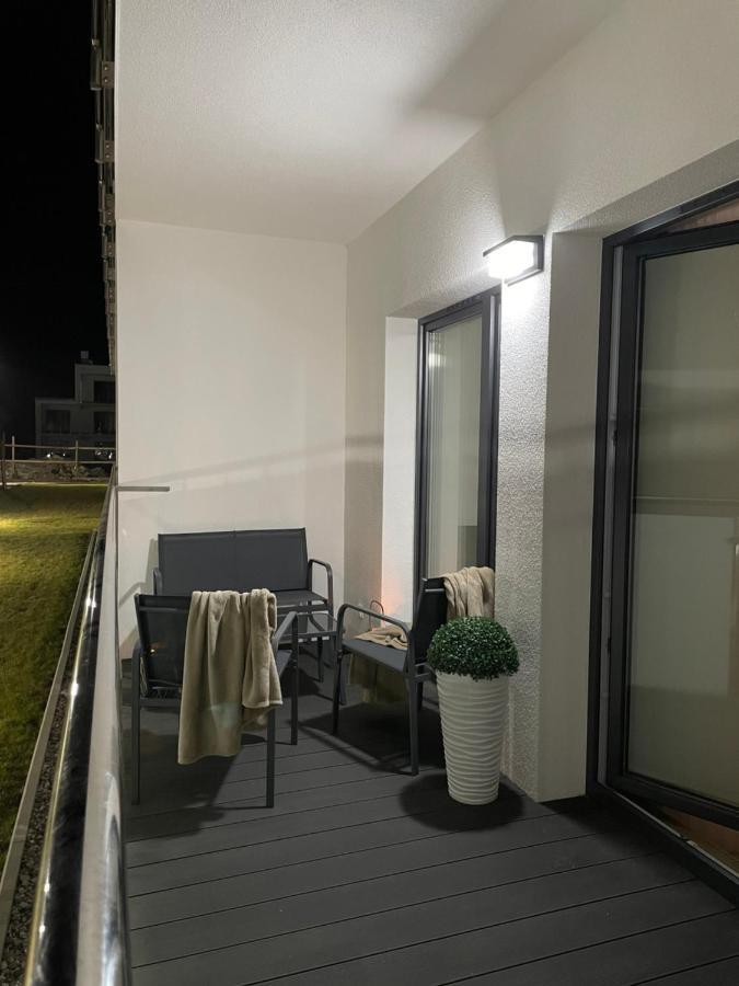 Sunset Resort Apartament Dziesiatka Przy Plazy Гжибово Екстериор снимка
