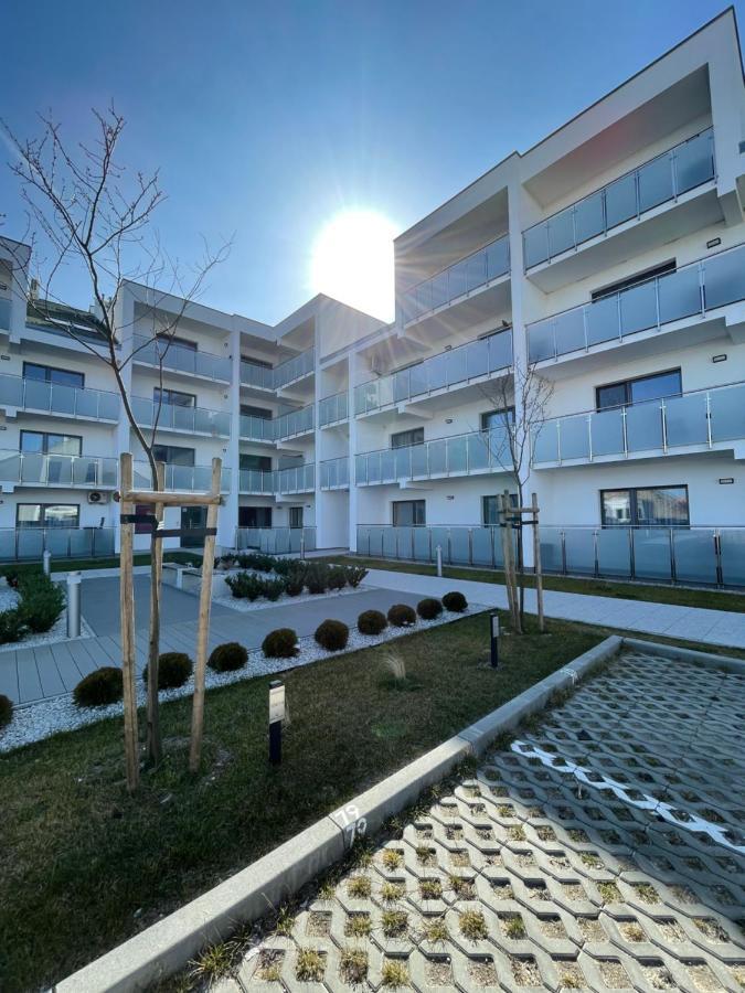 Sunset Resort Apartament Dziesiatka Przy Plazy Гжибово Екстериор снимка